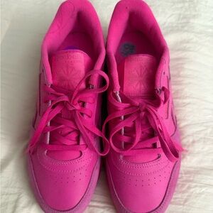 Reebok Women's Fuchsia Sneakers
